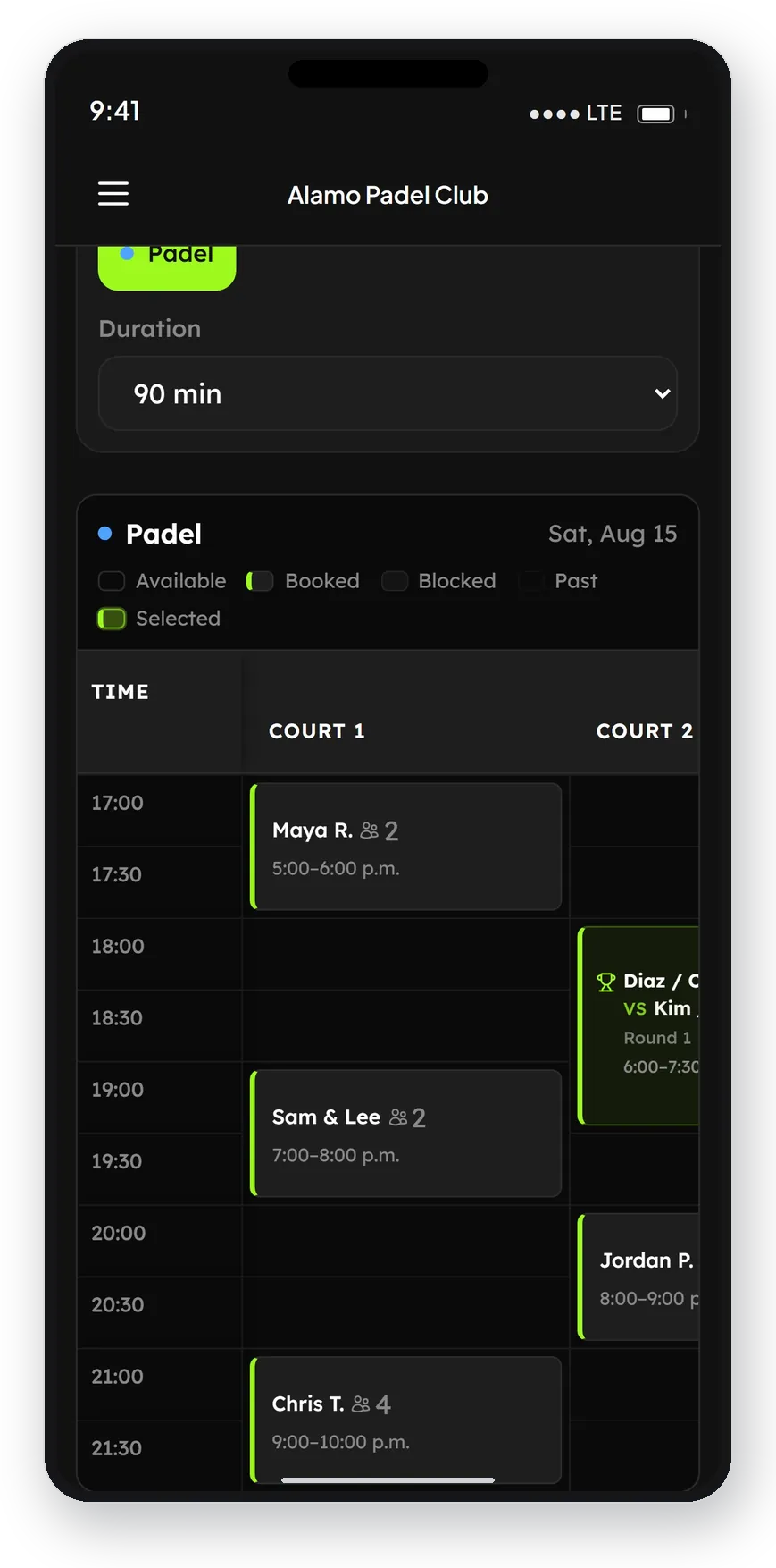Smash Club Manager en un teléfono mostrando la cuadrícula de Disponibilidad con reservas y pistas libres